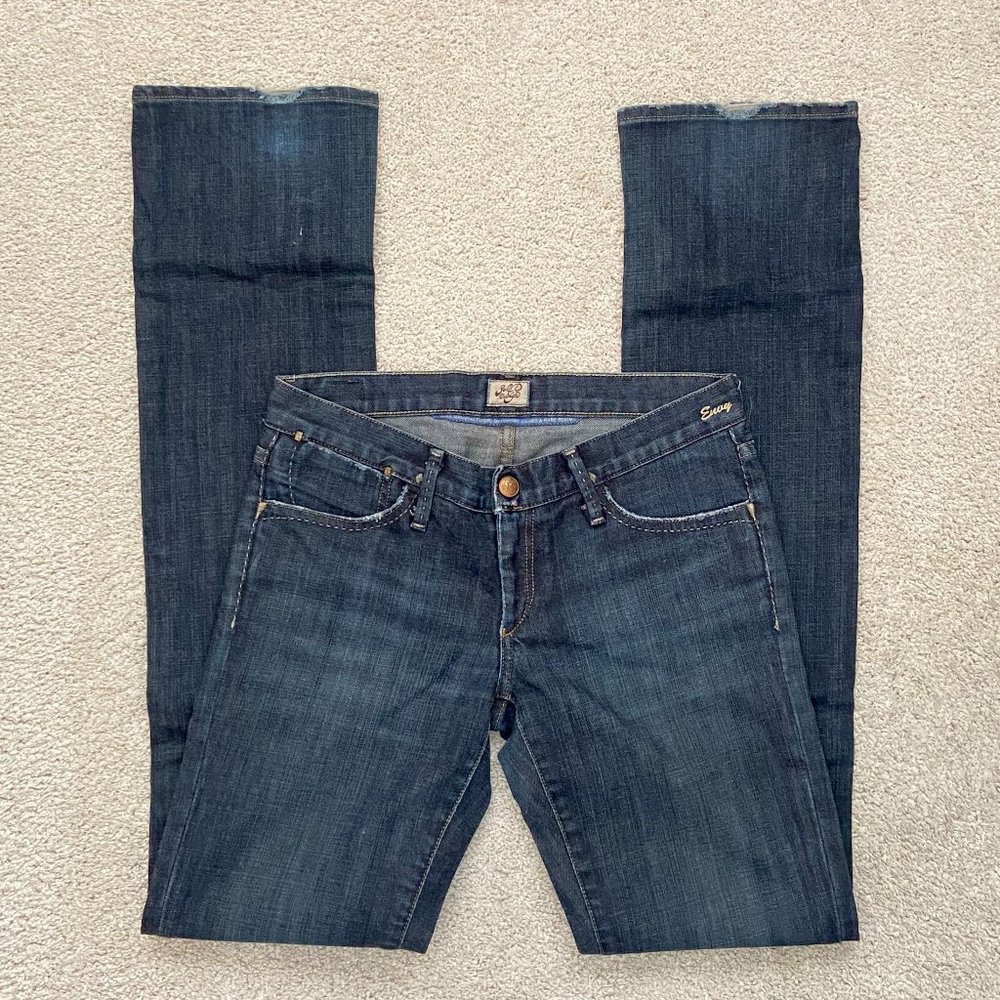 EUC Dark blue Gold Sign low rise straight leg Envy jeans size 27